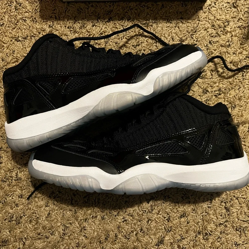 Air Jordan Retro Low IE in Black / Concord White. Men’s Size 11. - Picture 4 of 6